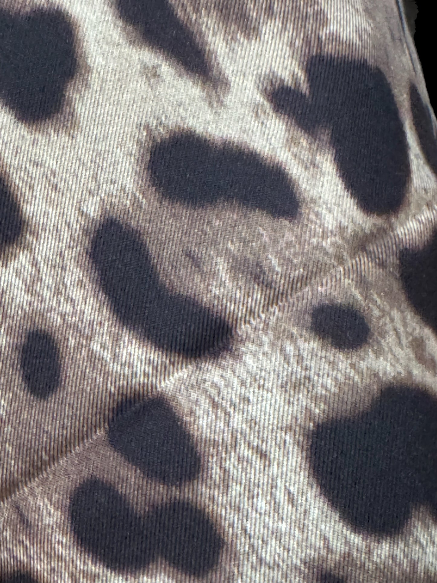 π Dolce & Gabbana 100% Silk Leopard Print Scarf β Made in Italy