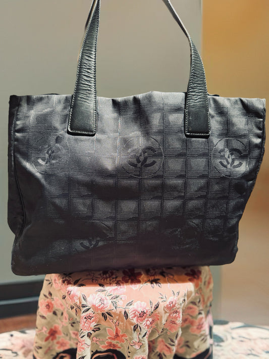 🖤 Chanel Travel Line Tote – Black Nylon & Leather