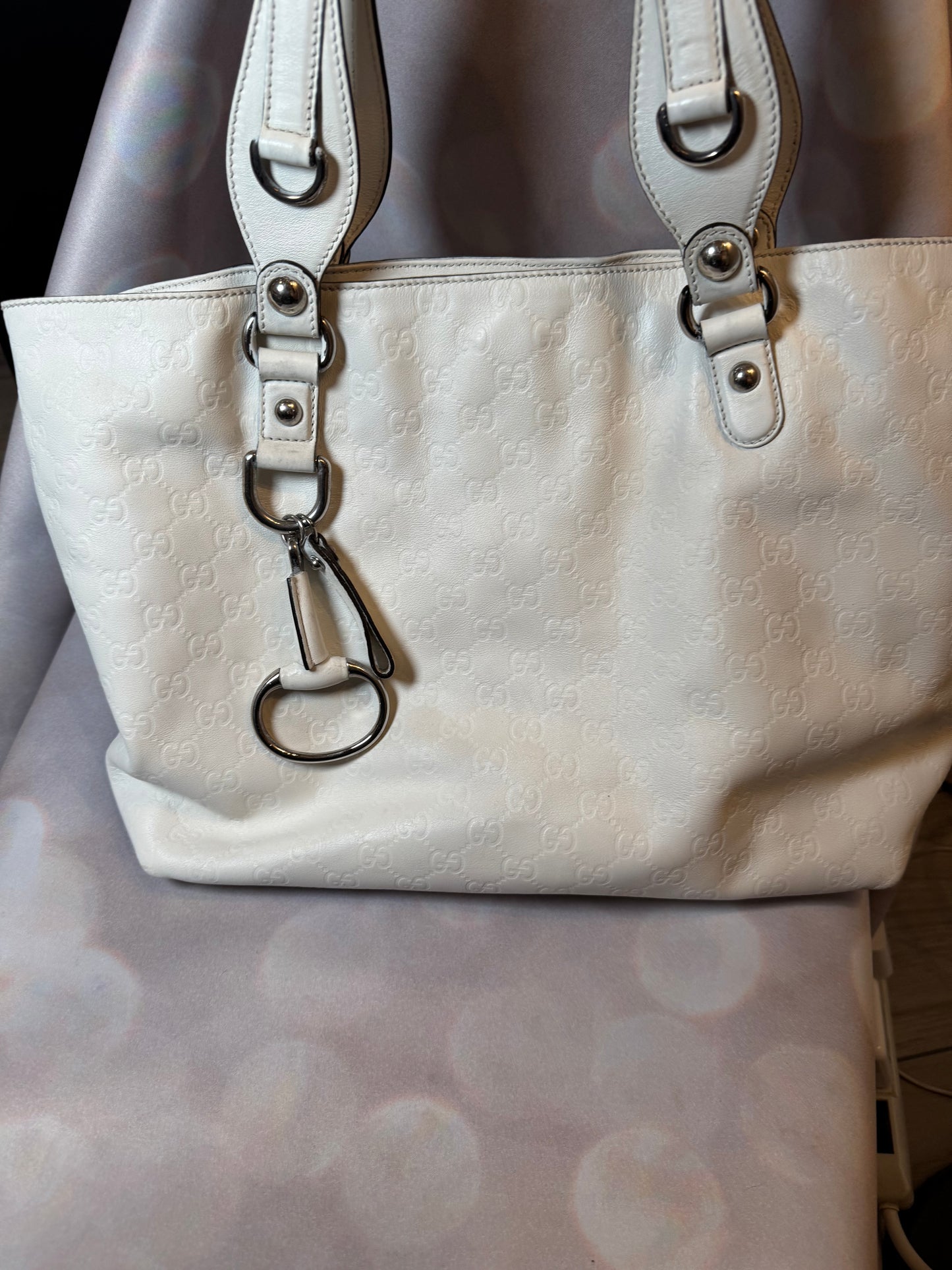 Gucci - Gucci White Guccisima Medium Icon Bit tote Embossed leather