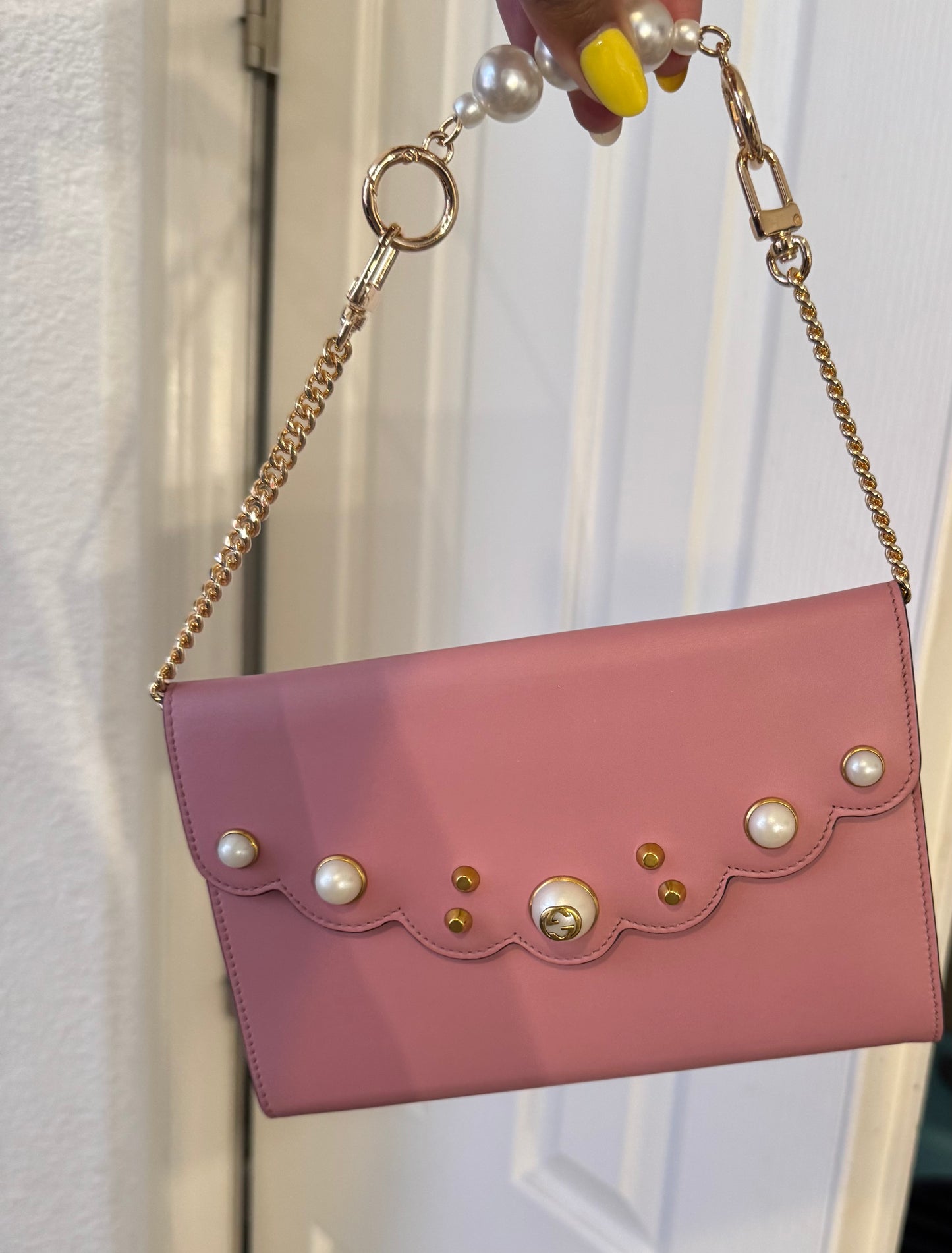 Gucci Calfskin Peony Pearl Clutch with Chain