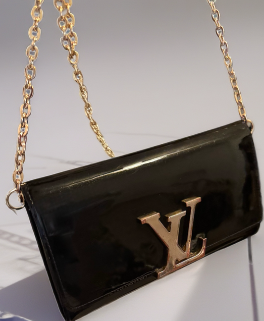 🖤 Louis Vuitton Black Patent Leather Chain Wallet – Gold LV Logo