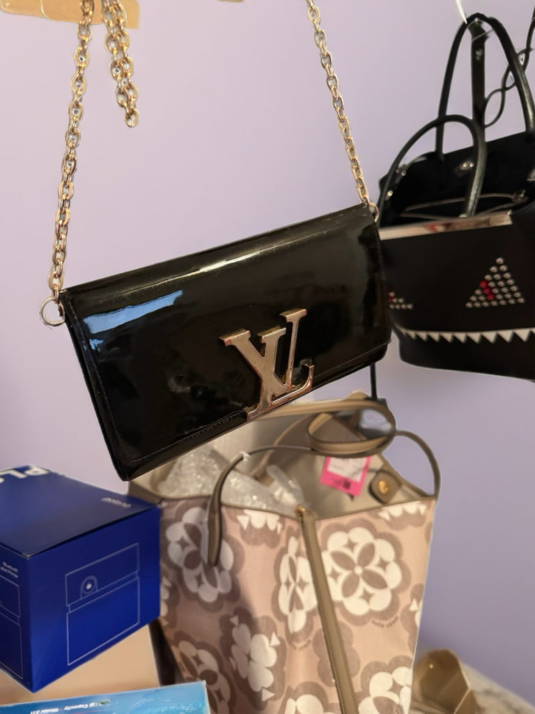🖤 Louis Vuitton Black Patent Leather Chain Wallet – Gold LV Logo